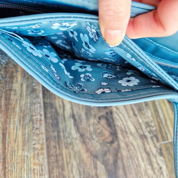 NWT VERA BRADLEY Performance Twill Tote Water Repellent Blue Oar Large 14"x19" - Picture 8 of 12